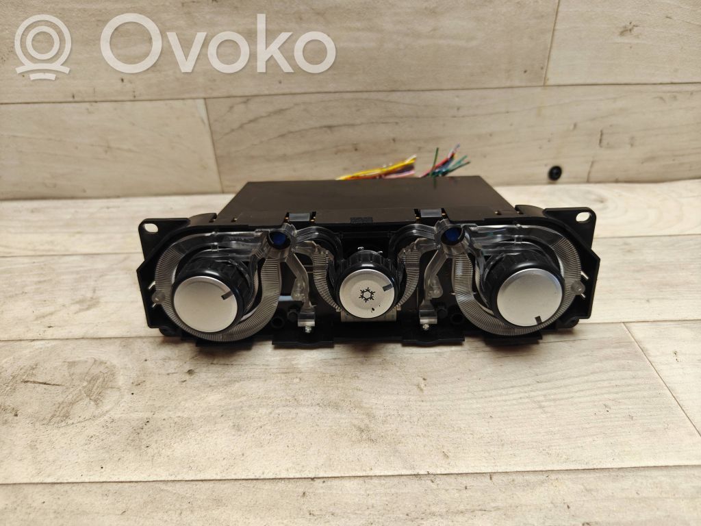 Mitsubishi Outlander Climate control unit 