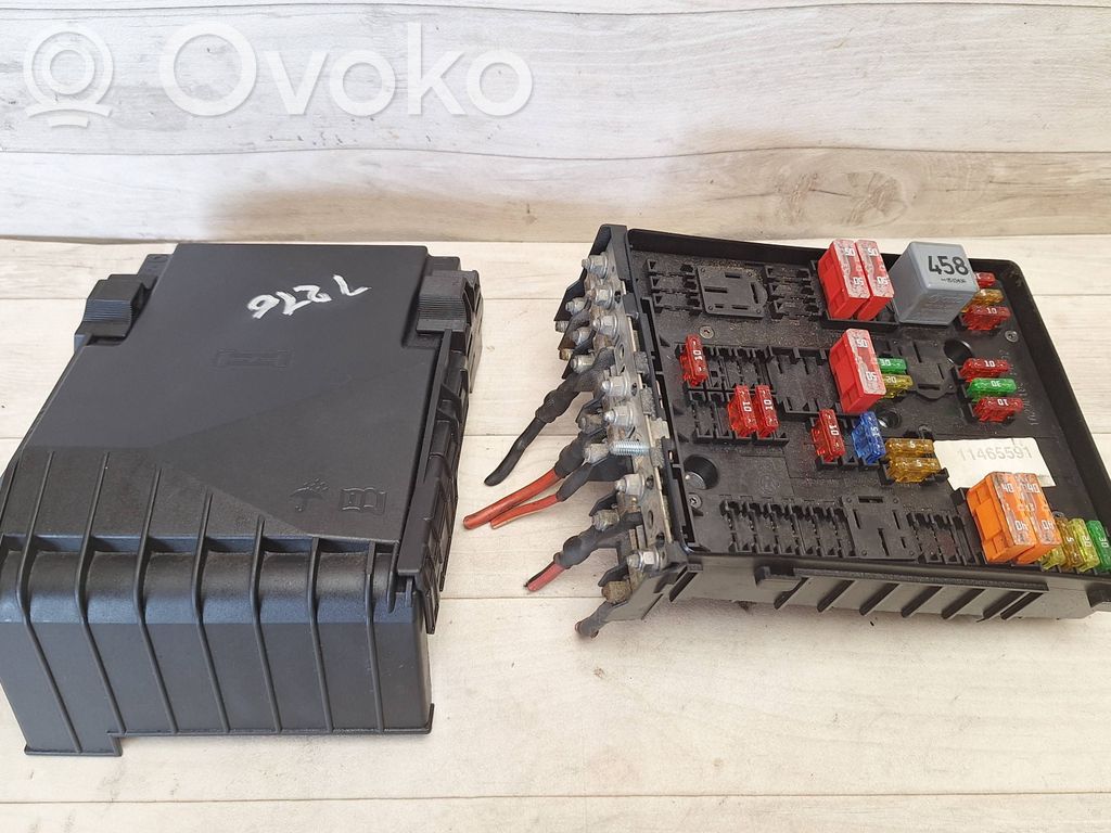 Volkswagen PASSAT B6 Fuse box set 
