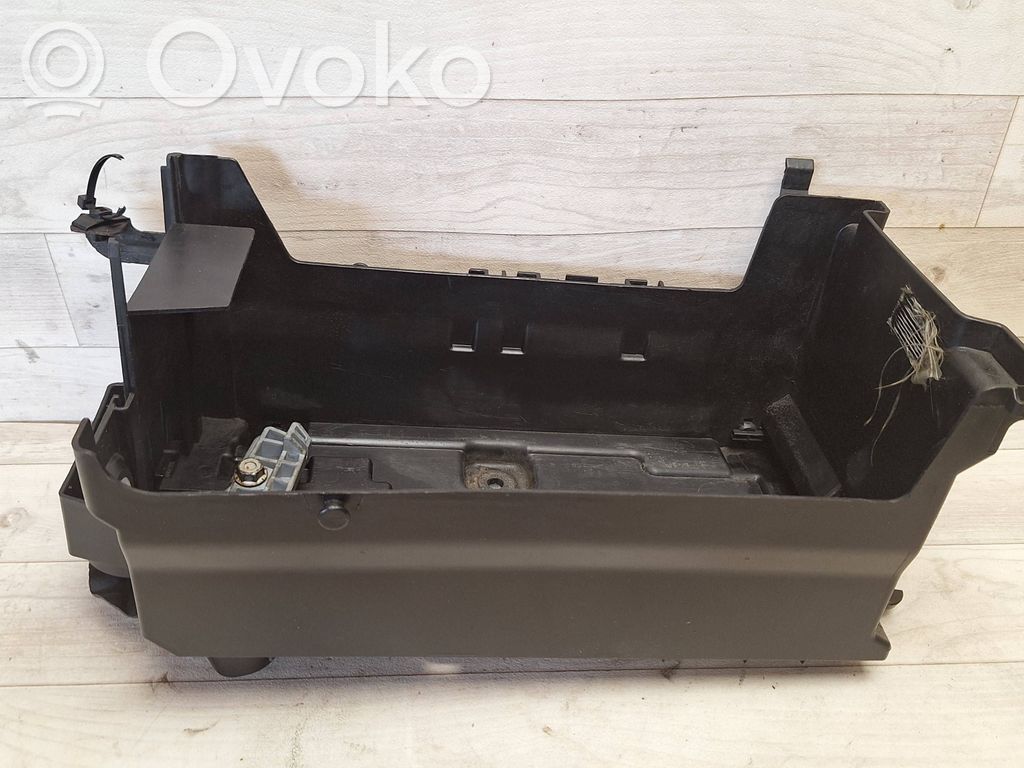 Opel Insignia A Pokrywa skrzynki akumulatora 