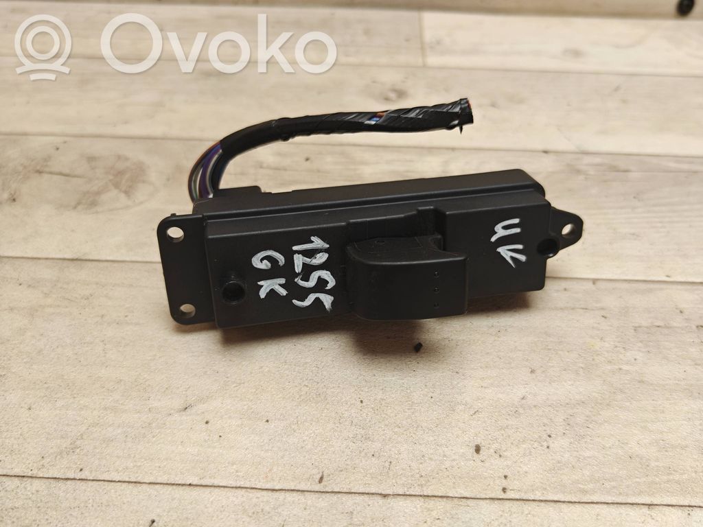 Mazda 3 II Electric window control switch 