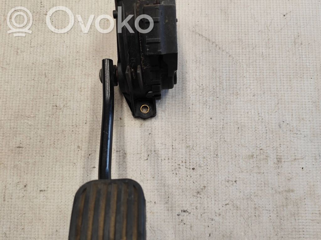 Volvo S80 Kaasupoljin 