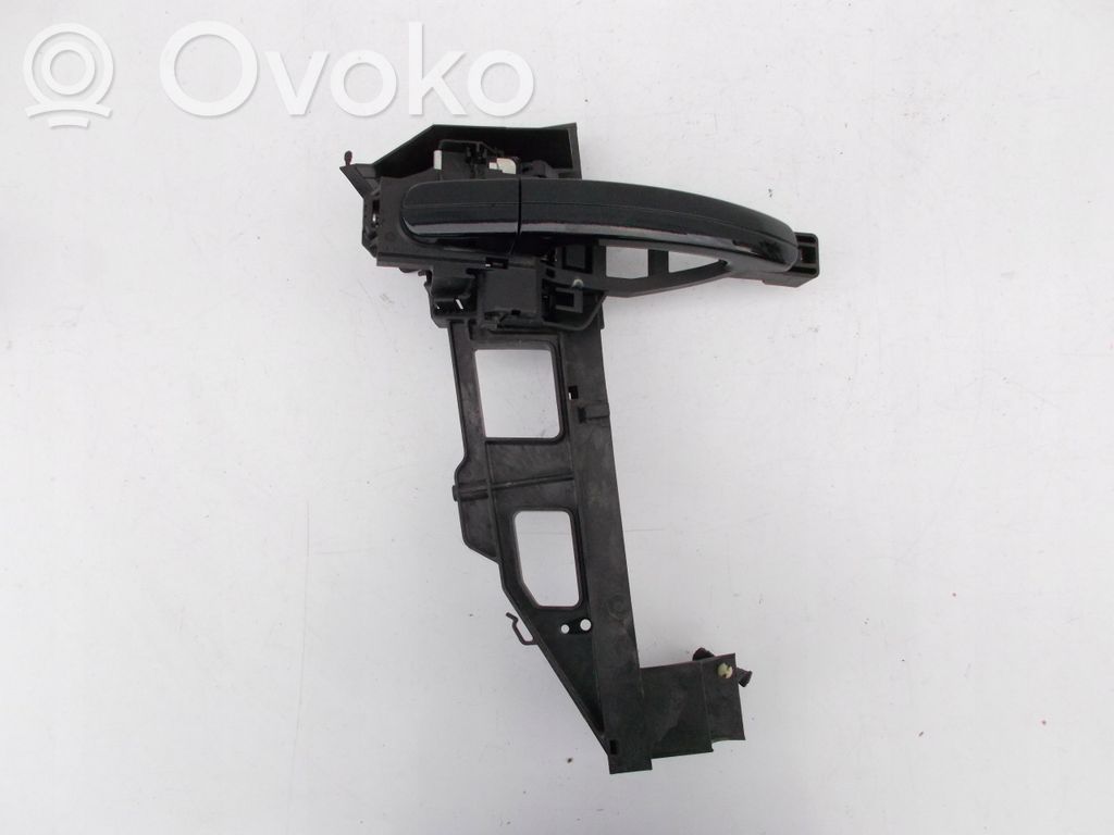 Ford Focus Takaoven lukko 
