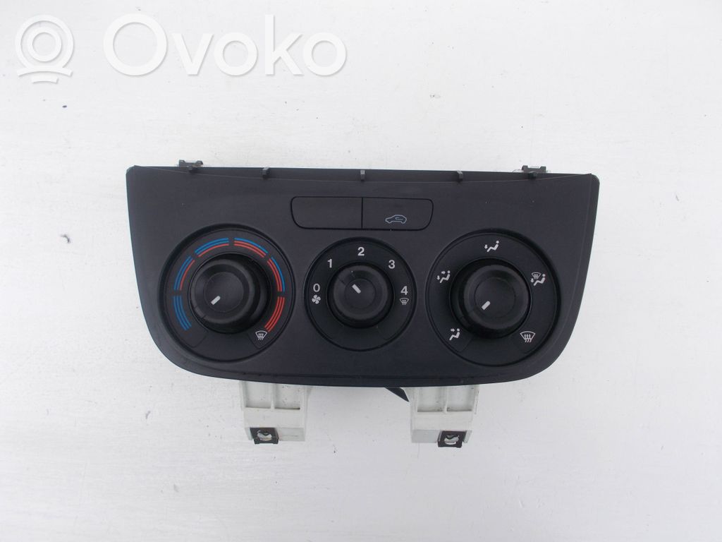 Opel Combo D Climate control unit 