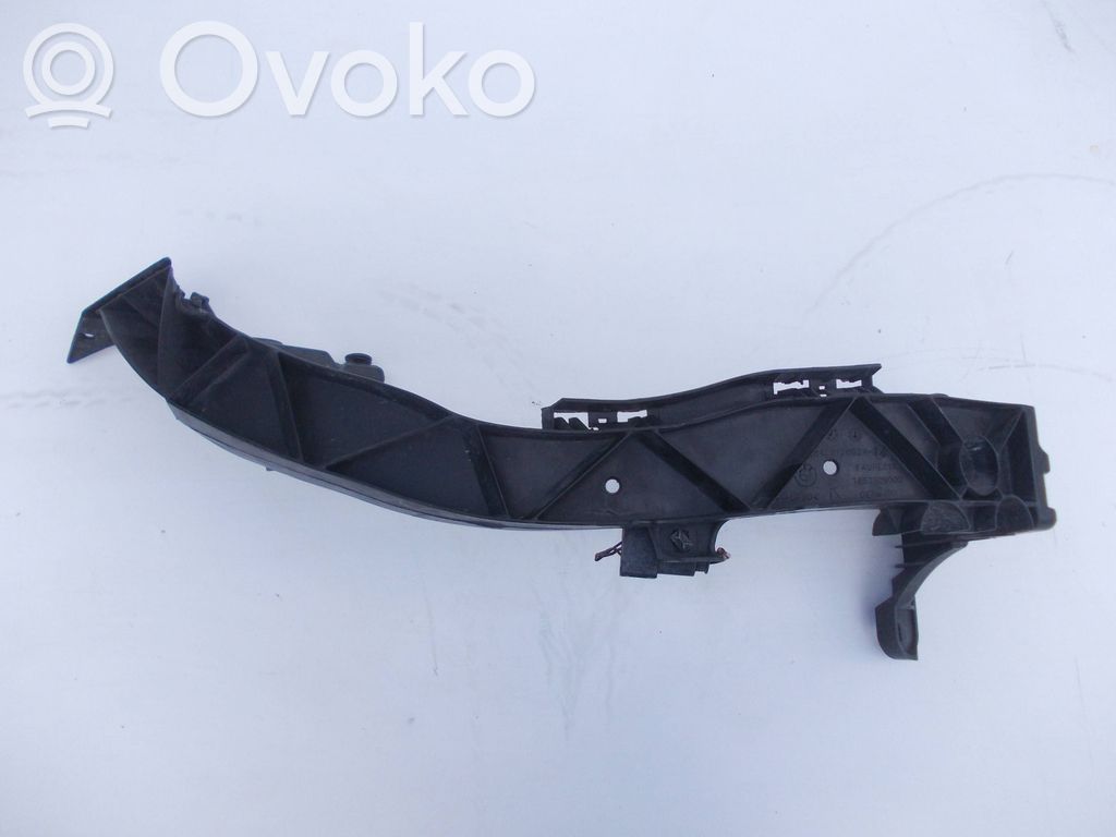 Headlight/headlamp mounting bracket   7120824,5147120824