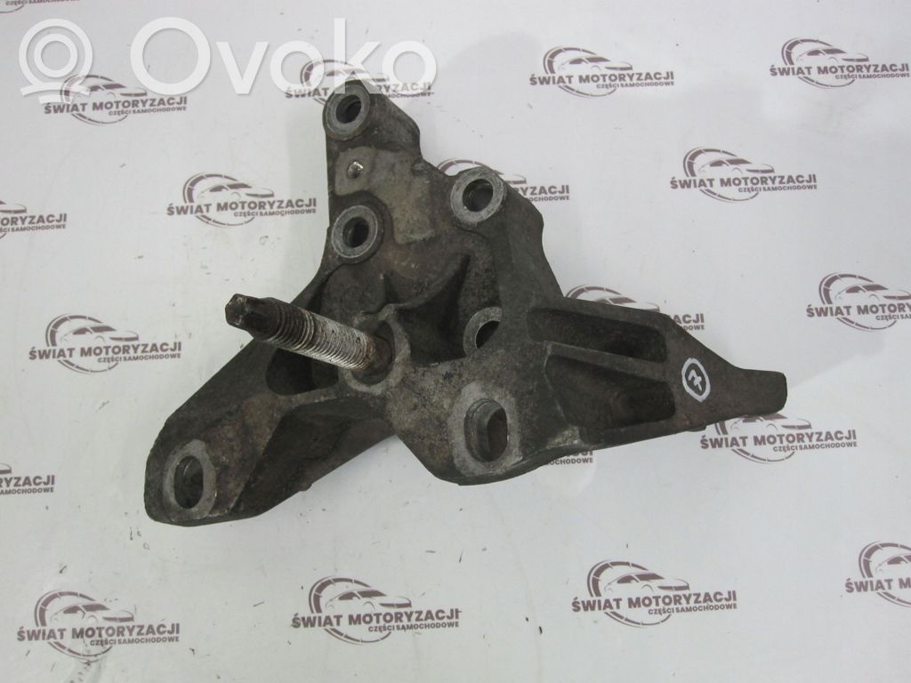 Volvo V60 Gearbox mounting bracket 