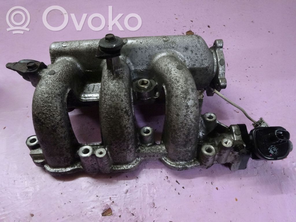 Nissan Micra Kolektor ssący 