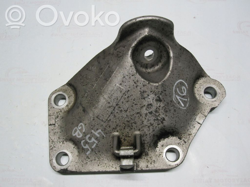 BMW 5 E60 E61 Engine mounting bracket 