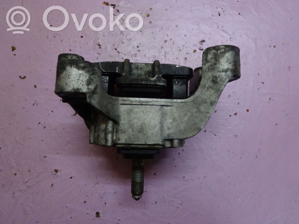 Engine mount bracket   W16D16,109KM,190GB,G2245106,W16D16