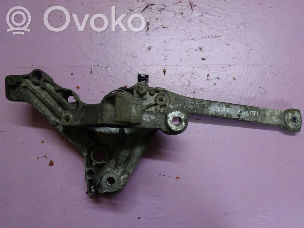 Renault Trafic III (X82) Engine mounting bracket 