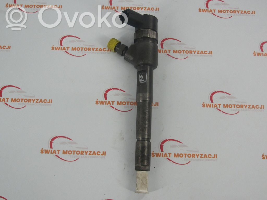 Opel Combo D Inyector de combustible 