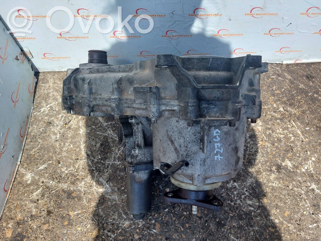 BMW X5 E70 Gearbox transfer box case 