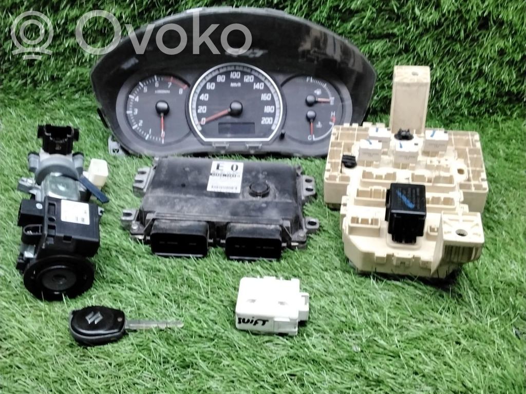Suzuki Swift I Engine ECU kit and lock set 