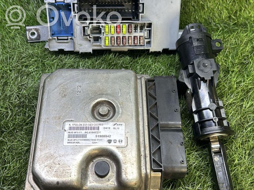 Lancia Ypsilon Kit cu ECU motor și set închidere uși 