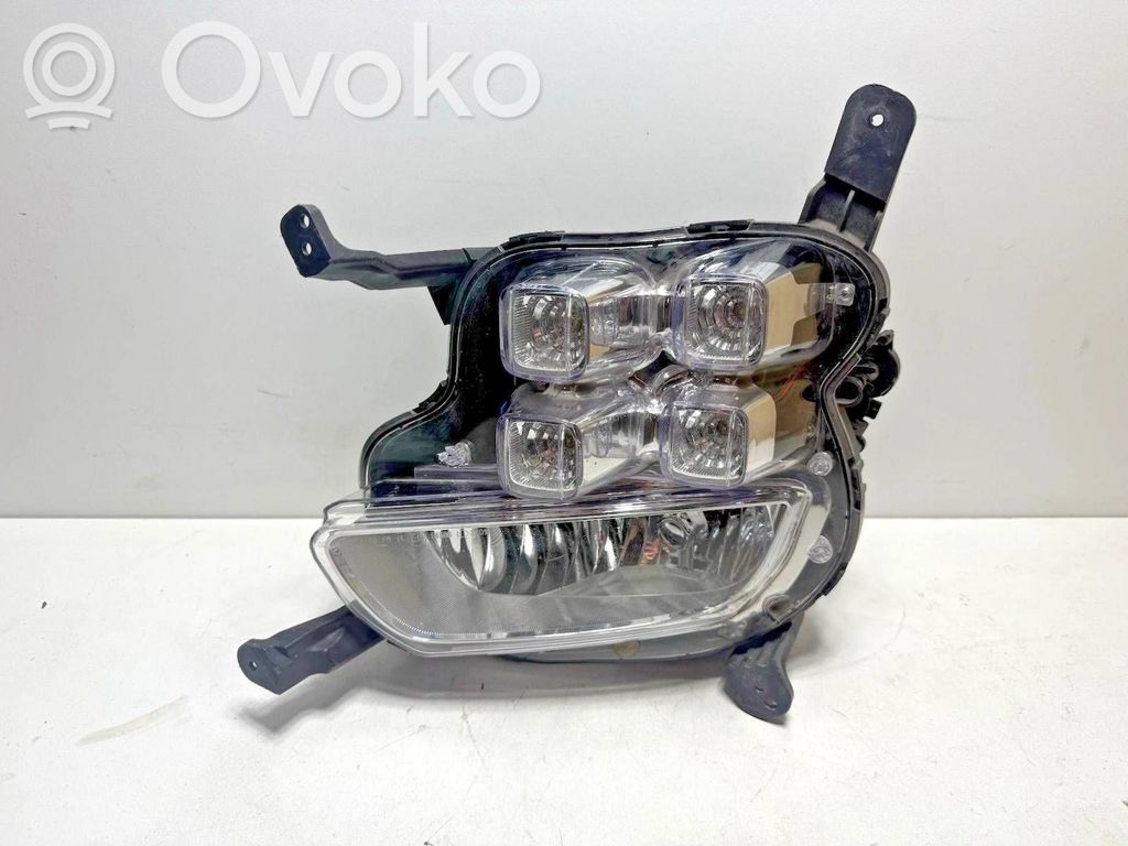 KIA Ceed Miglas lukturis priekšā 