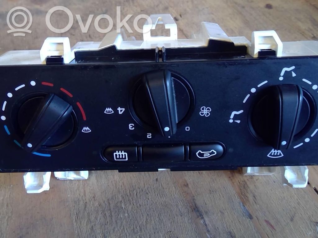 Citroen C3 Climate control unit 