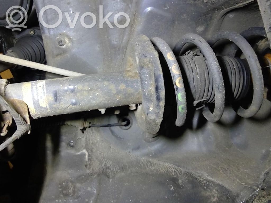 Audi A3 S3 8P Amortyzator osi przedniej ze sprężyną 
