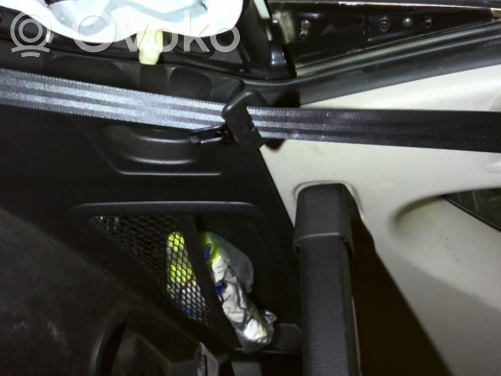 SsangYong Rexton Cinturón trasero 