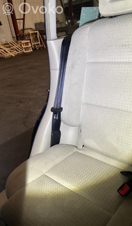 Audi A2 Cinturón trasero 