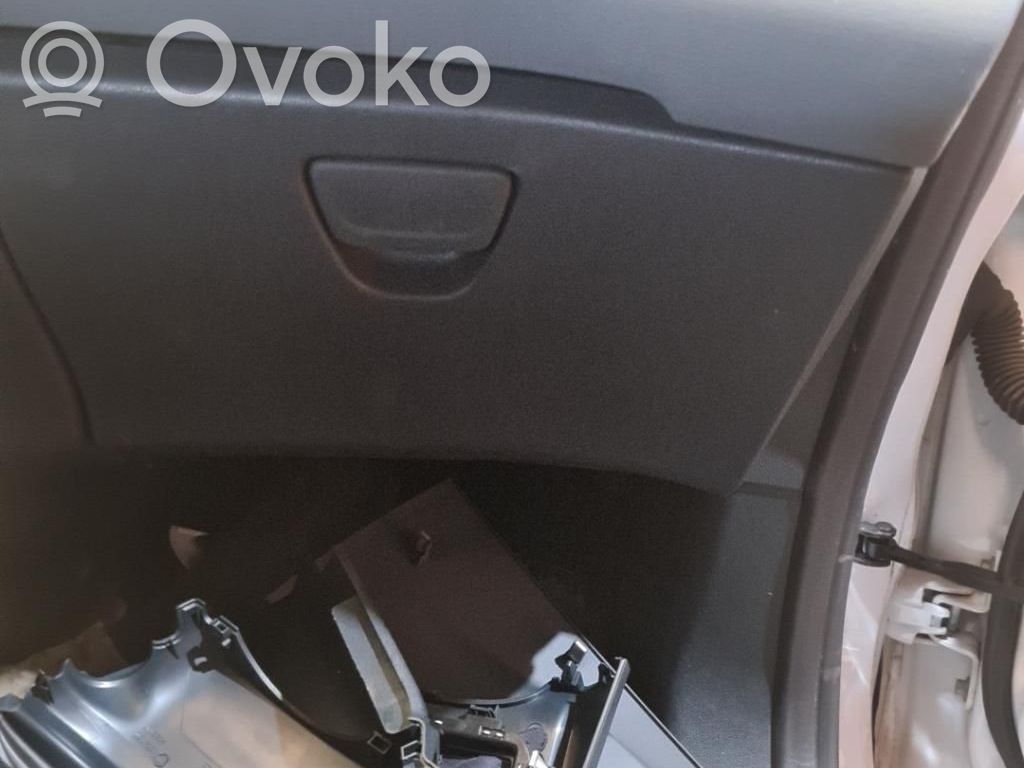 Ford Fiesta Daiktadėžės (bordačioko) komplektas 