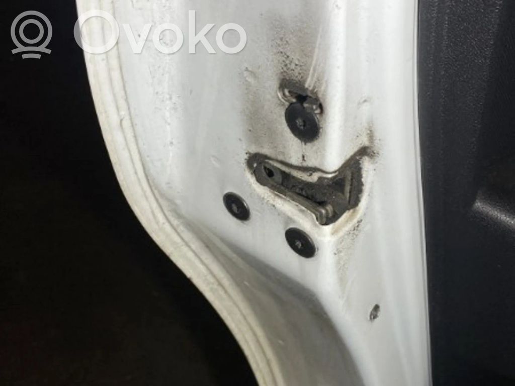 Dacia Sandero Rear door lock 