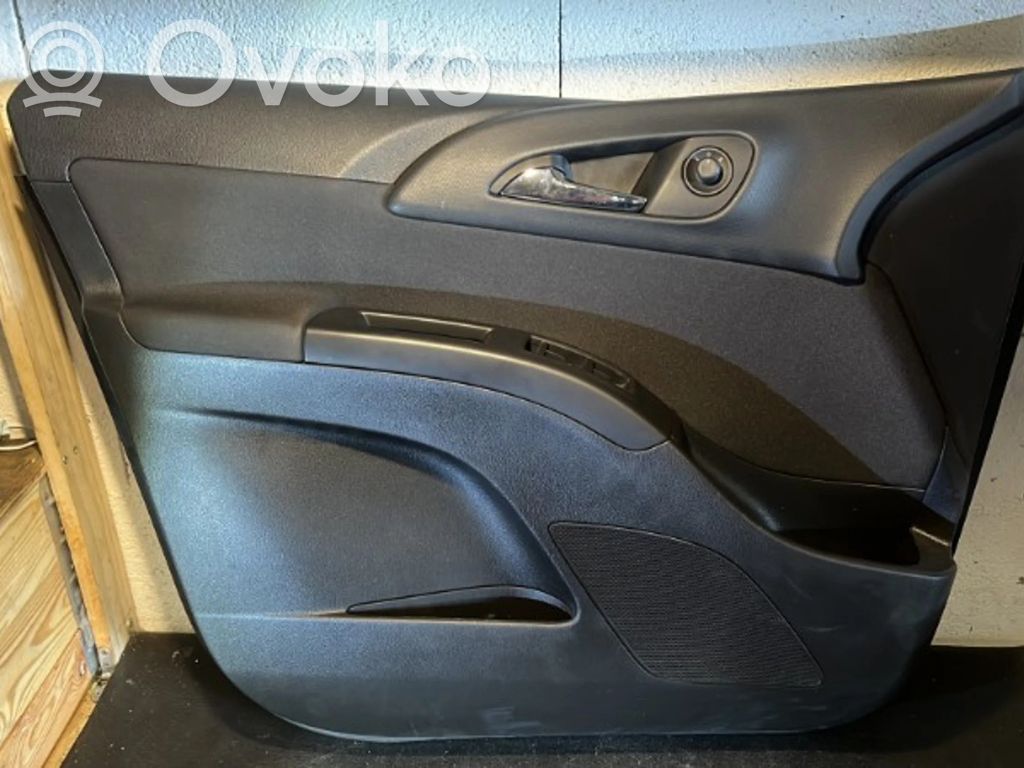Opel Meriva B Priekšējo durvju apdare 