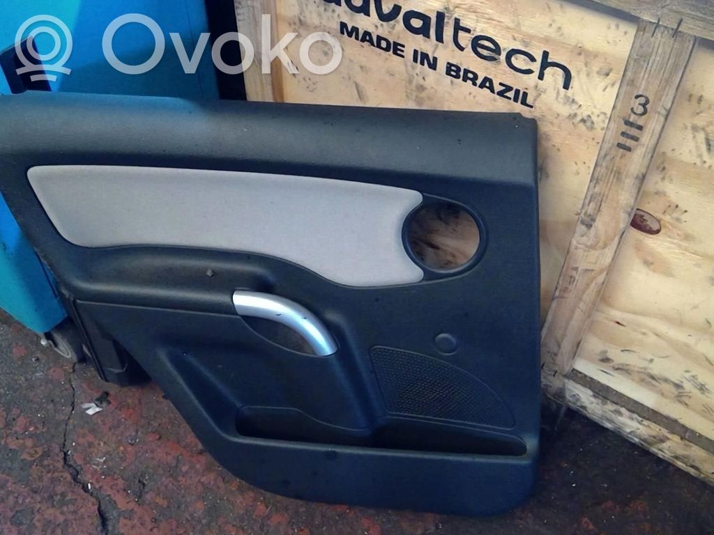 Citroen C3 Apmušimas galinių durų (obšifke) 