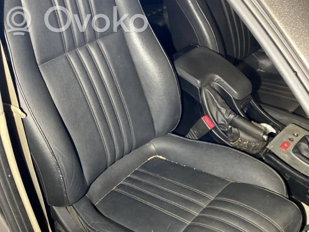 Alfa Romeo 159 Etumatkustajan istuin 