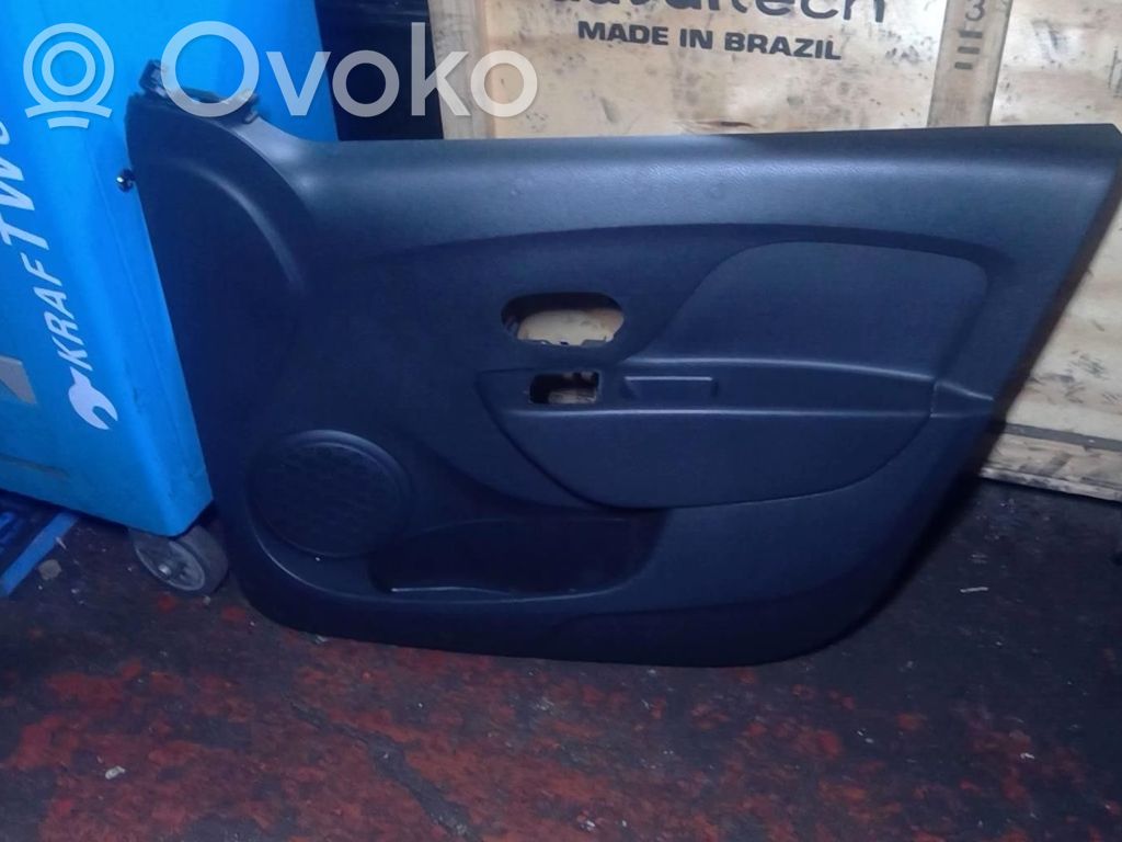 Dacia Logan II Apmušimas priekinių durų (obšifke) 