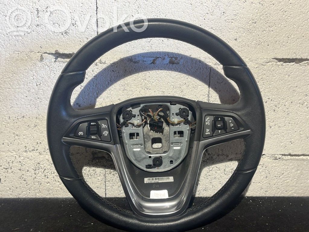 Opel Astra J Ohjauspyörä 