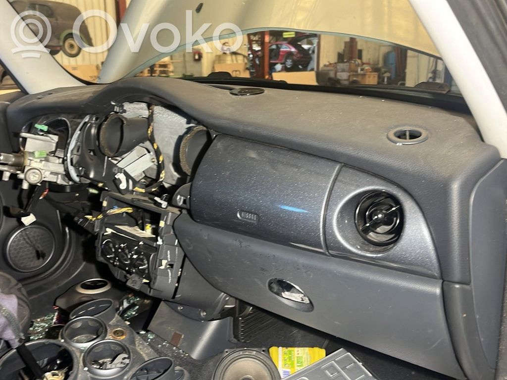 Mini One - Cooper R50 - 53 Dashboard 
