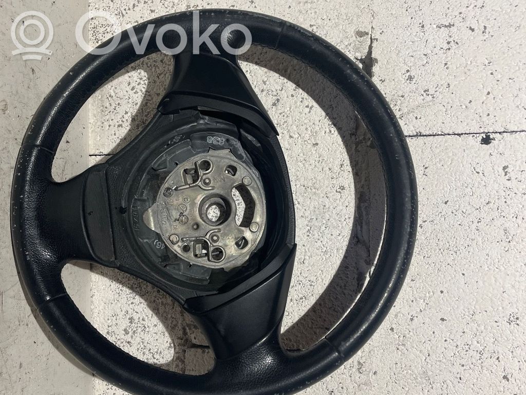 BMW 3 E90 E91 Ohjauspyörä 