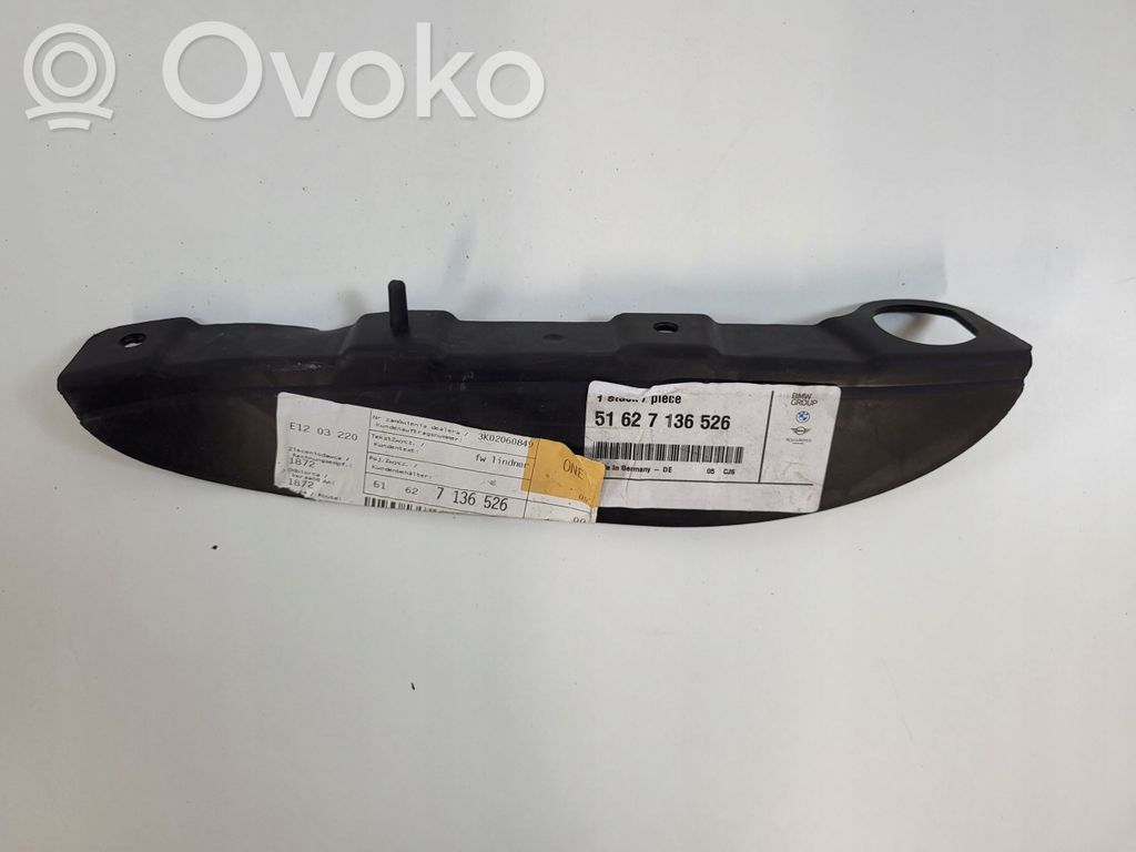 Eturoiskeläppä   51627136526