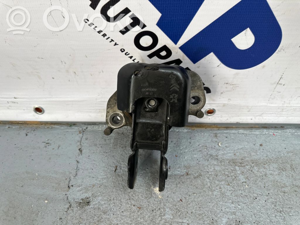 Engine mount bracket   980489058C,33975,4617