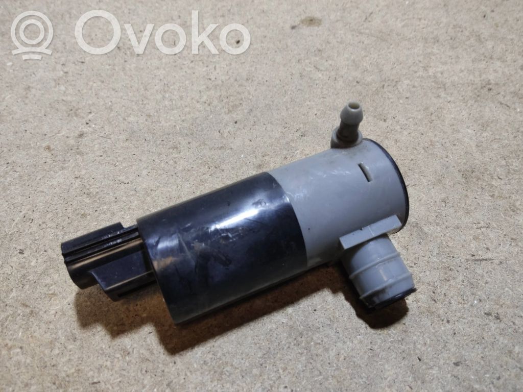 Volvo V40 Headlight washer pump 