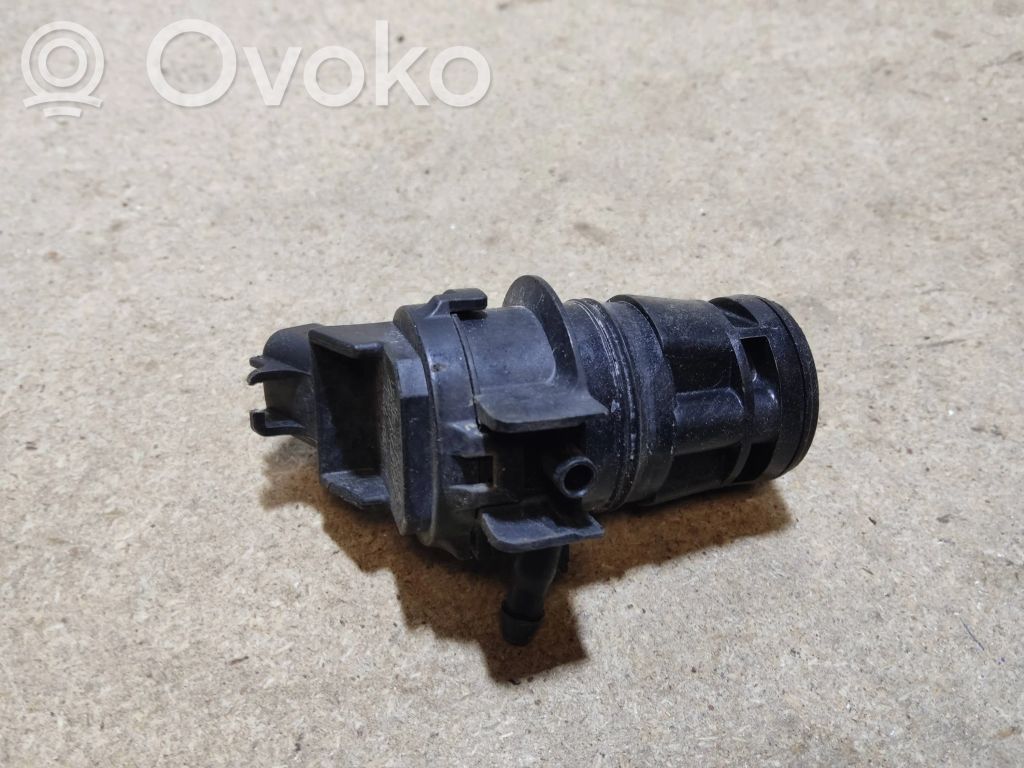 Toyota Prius (XW30) Windscreen/windshield washer pump 