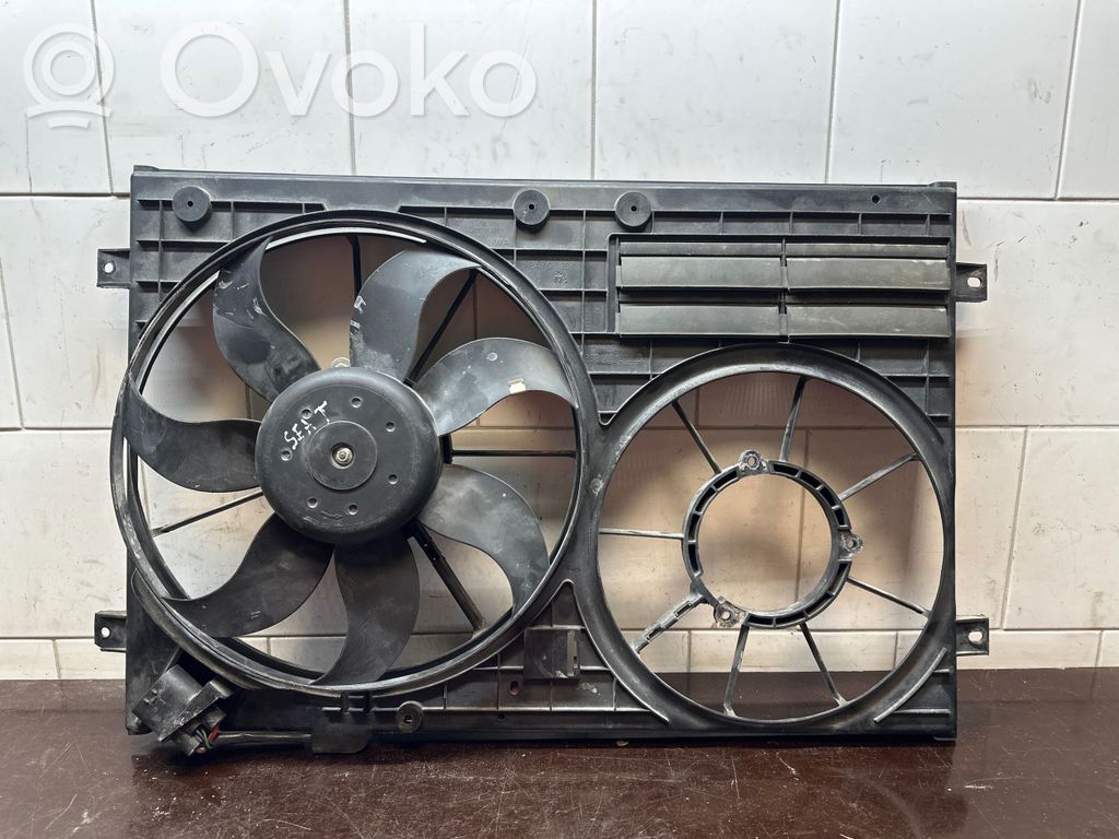 Seat Leon (1P) Elektryczny wentylator chłodnicy 