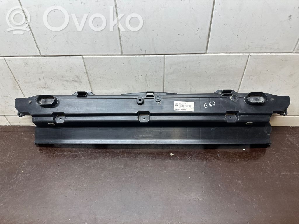 BMW 5 E60 E61 Viršutinė dalis radiatorių panelės (televizoriaus) 