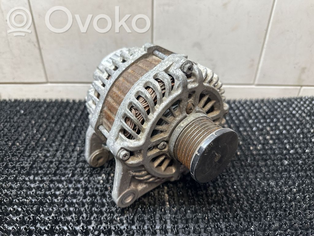 Renault Clio IV Ģenerators 