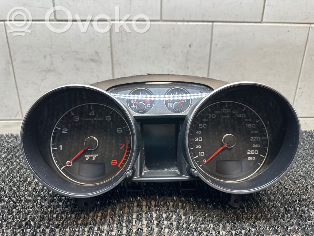 Audi TT TTS Mk2 Geschwindigkeitsmesser Cockpit 