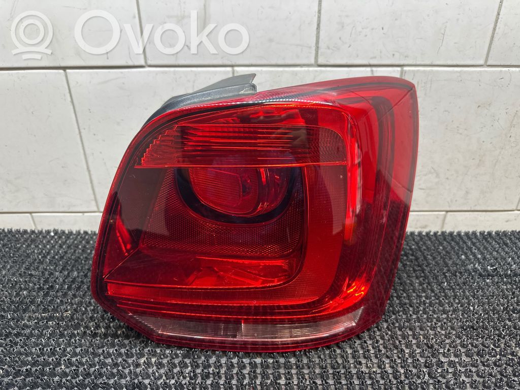 Volkswagen Polo V 6R Lampa tylna 