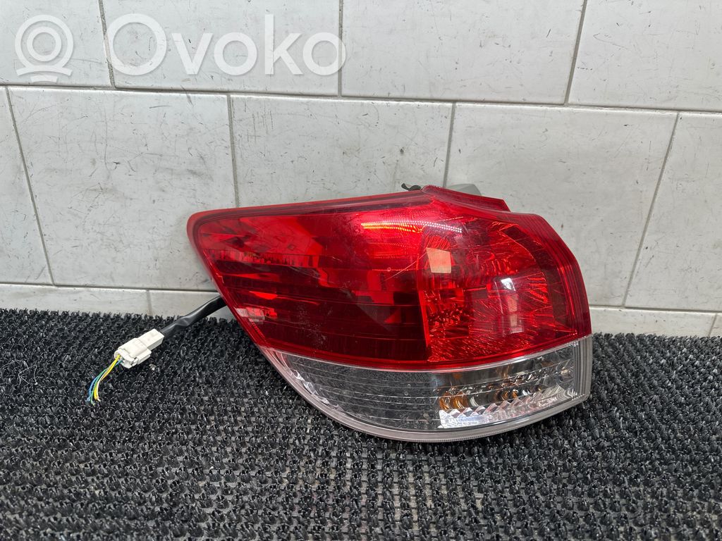 Toyota Wish (AE20) Lampă spate în caroserie 