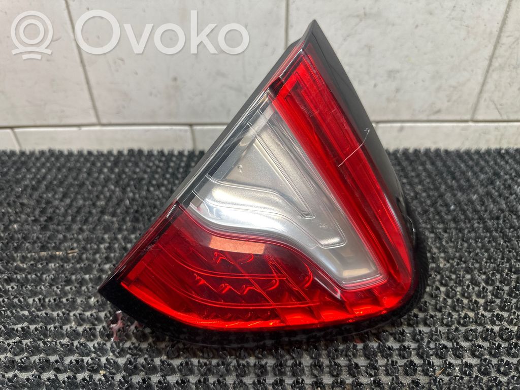 Renault Captur Takaluukun takavalot 