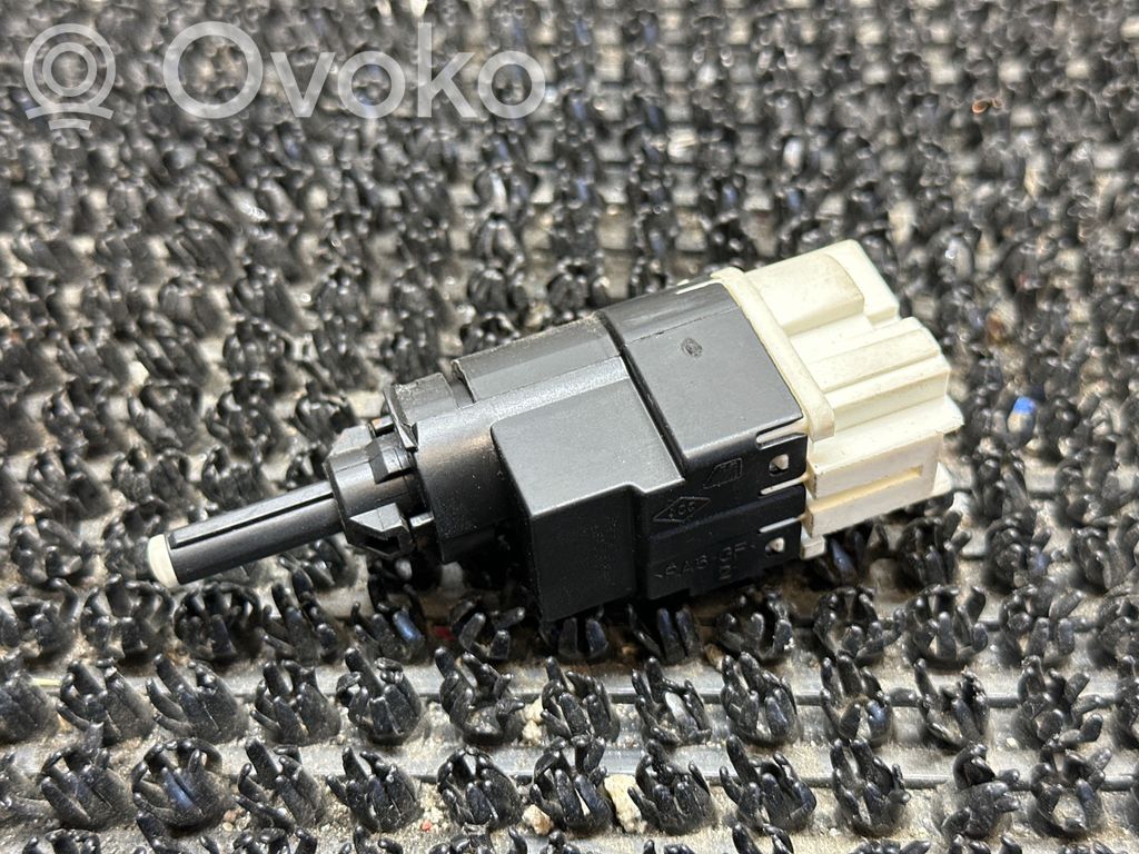 Renault Captur Brake pedal sensor switch 