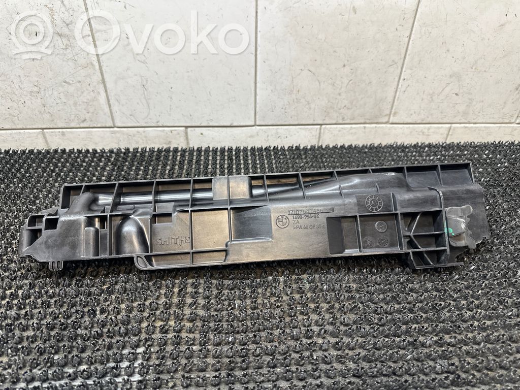 BMW 3 E90 E91 Radiator mount bracket 
