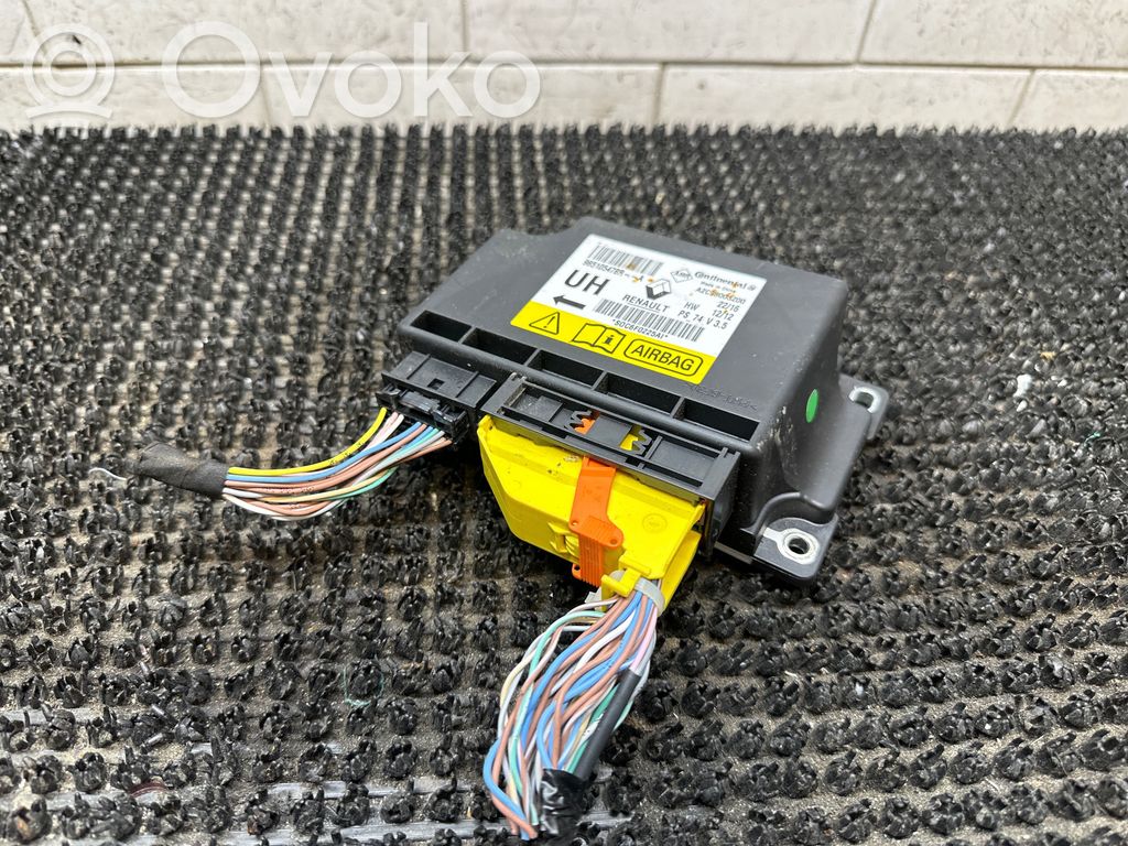 Renault Megane III Airbag control unit/module 