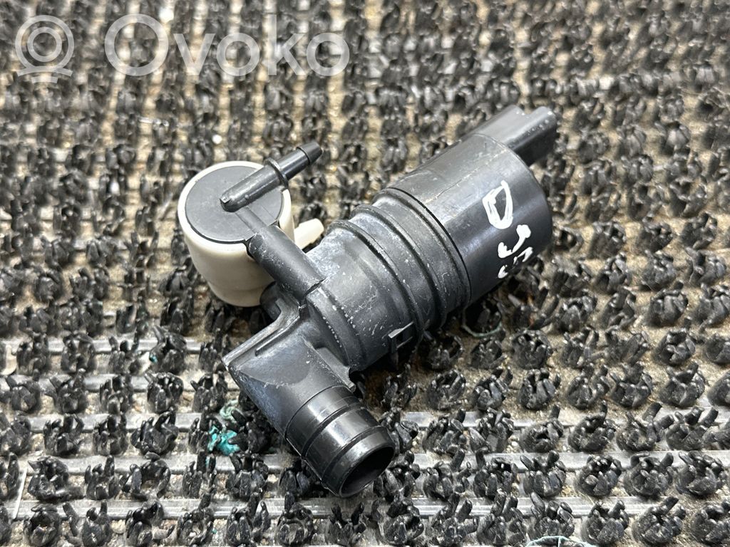 Citroen DS5 Windscreen/windshield washer pump 