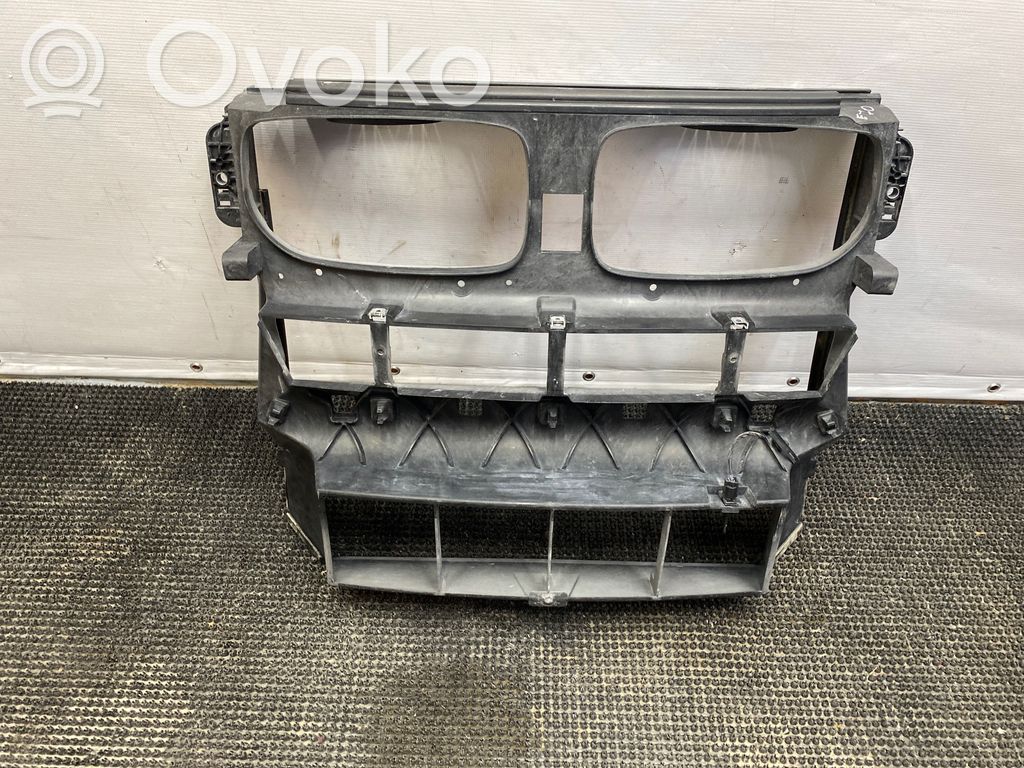 BMW X5 E70 Radiatoru panelis 