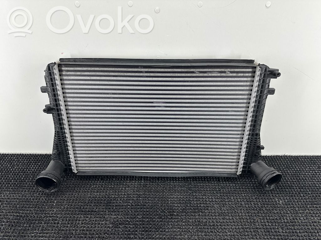 Volkswagen Touran II Interkūlerio radiatorius 