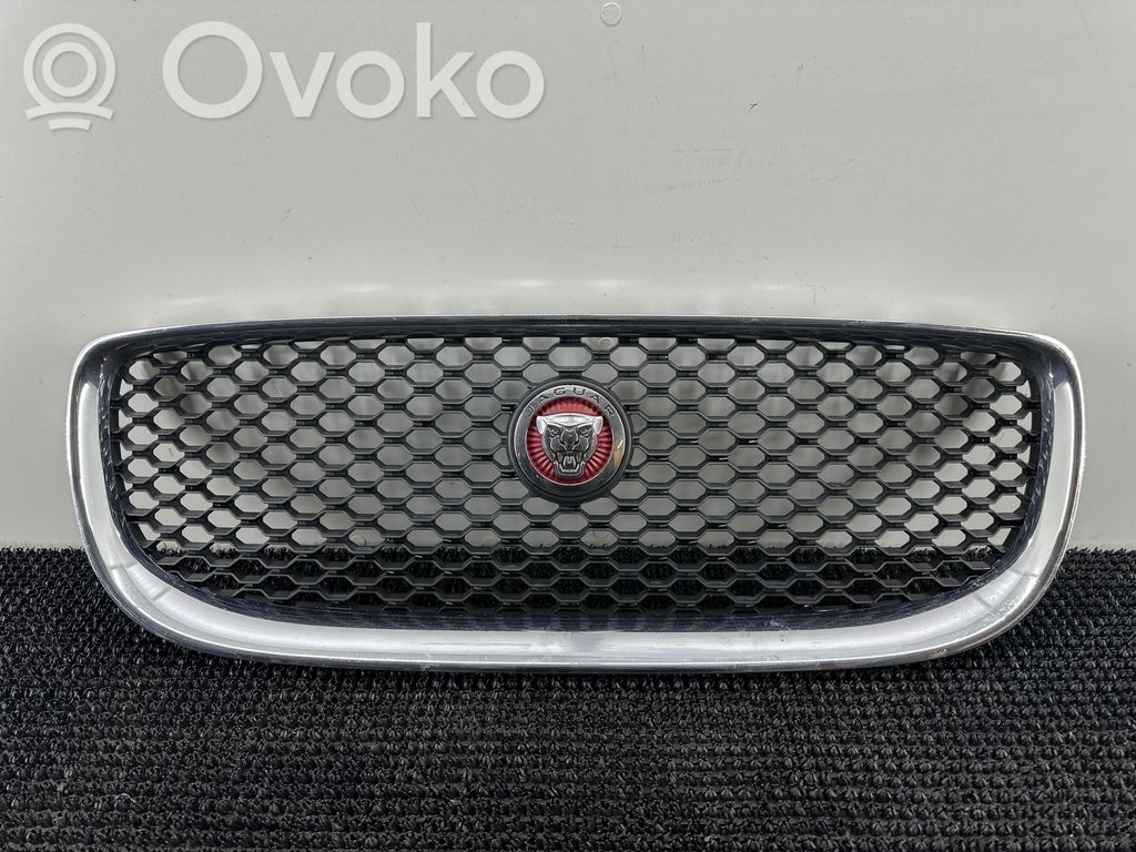 Jaguar XE Front bumper upper radiator grill 