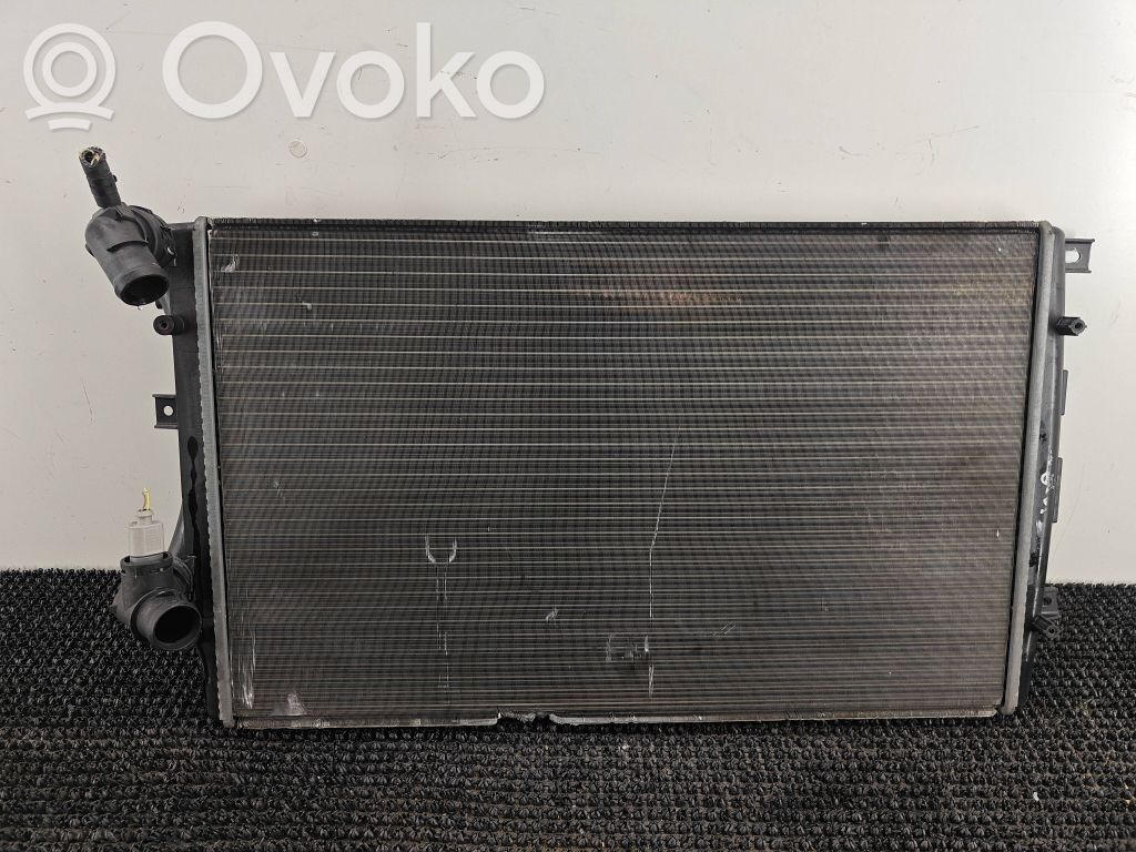 Volkswagen Golf VI Radiator lichid răcire 